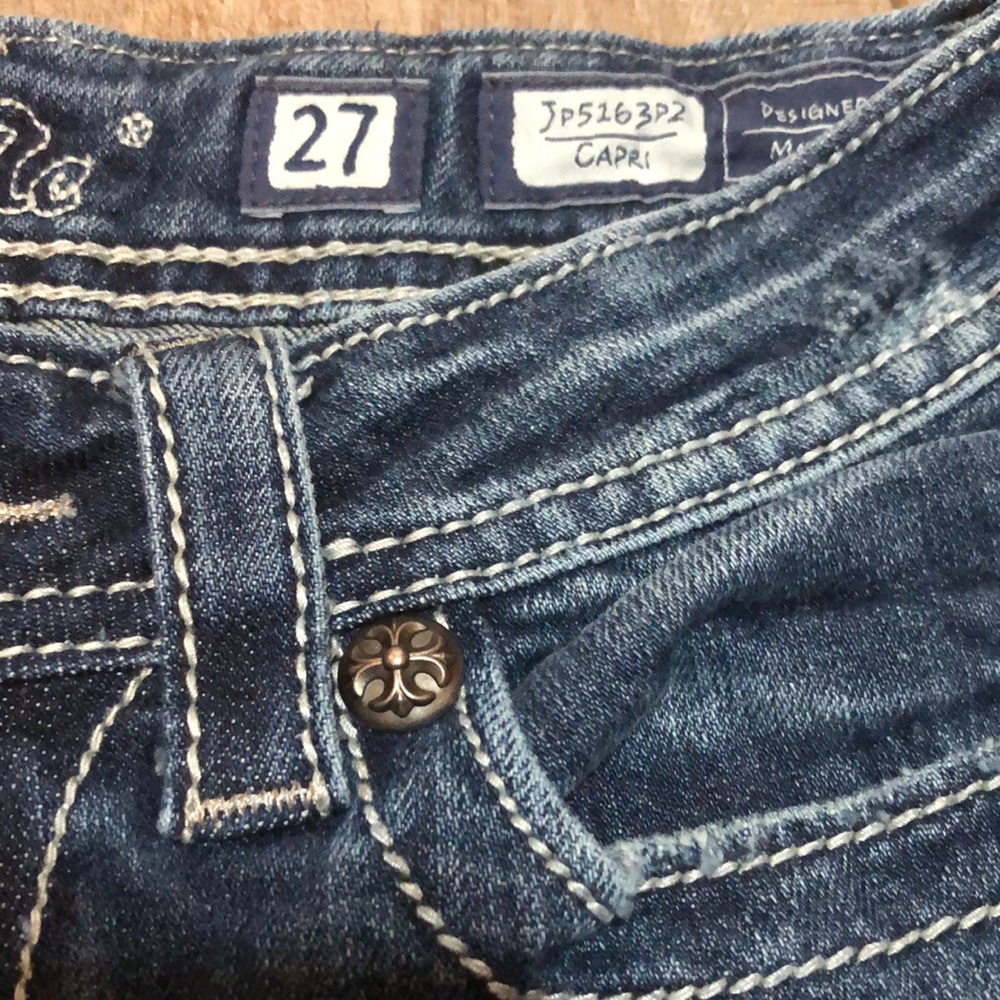 🥳HP🥳 Miss Me Soaring Angel Wing Capris - Picture 8 of 12